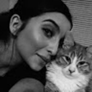 Meet your Posher, Caitlin